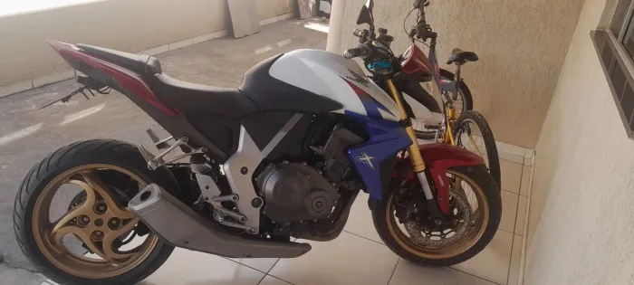 CB 1000 brava