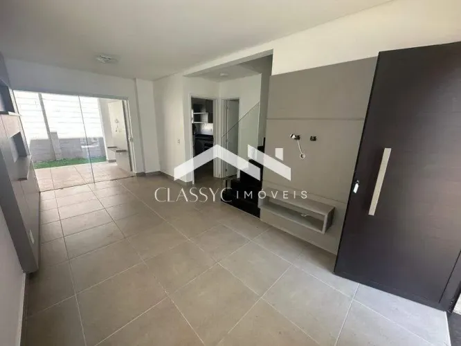 Casa em Condomínio no Jardim Inconfidência, Uberlândia | 3 Quartos.