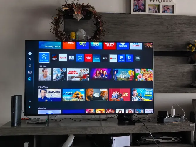 Televisão Samsung DU7700 - Cristal UHD 50 