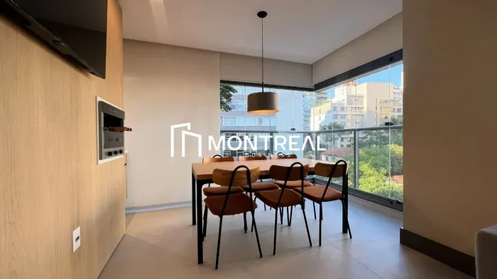 APARTAMENTO À VENDA EM PINHEIROS, 2 DORMITÓRIOS, 1 SUÍTE. 1 VAGA DE GARAGEM.