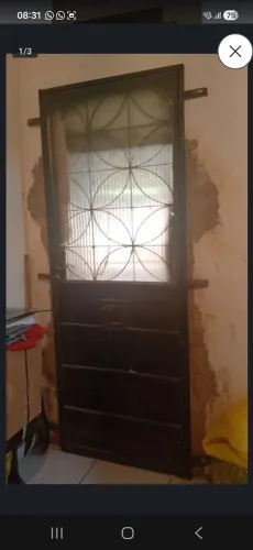 Portão de ferro bem concervada 