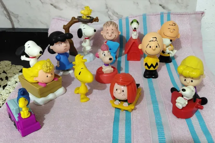 Coleção Completa Peanuts - McDonald's