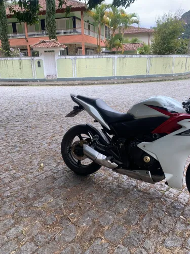 Vendo moto em excelente estado