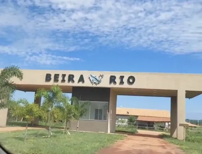 VENDE-SE CHÁCARA - VARJÃO-GO