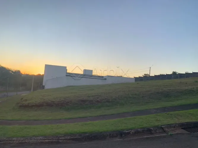 Terreno à venda no Condomínio Macknight em Santa Bárbara d`Oeste/SP