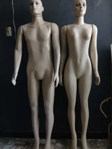 Manequins