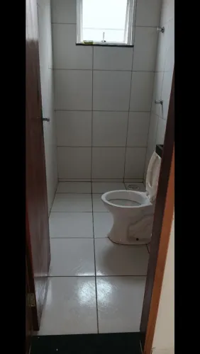 Alugo apartamento bem conservado e arejado