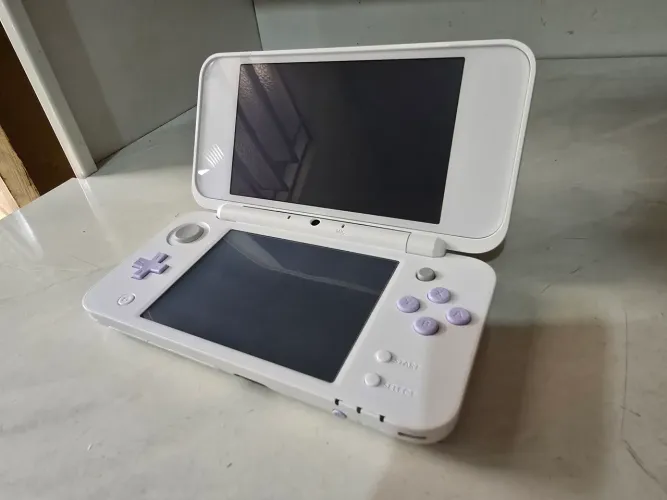 New Nintendo 2DS XL Branco Lavender Novo Desbloqueado