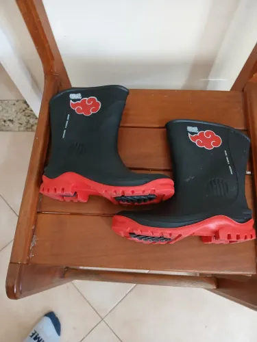 Bota infantil tamanho 32