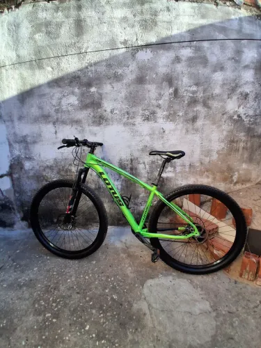 Bicicleta Lotus Aro 29 seminova
