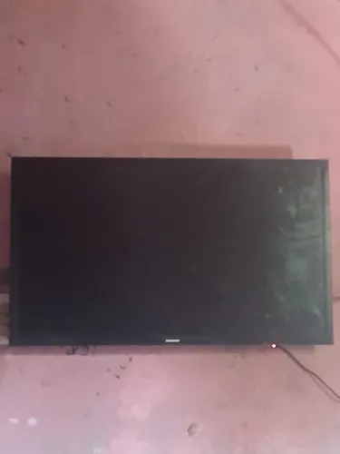 Vendo tv sansug pra retirada de peças