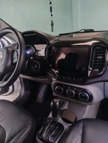Multimídia completa para Fiat Toro! 