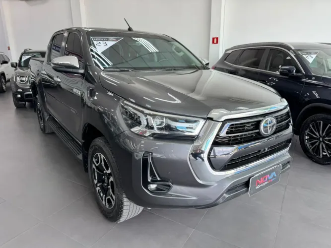 Toyota Hilux CD SRX 4X4 2.8 TDI 16V Diesel Aut. 2023
