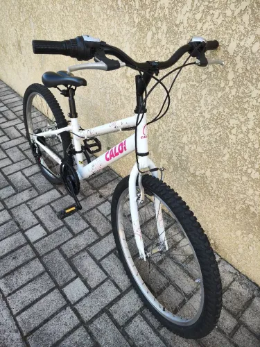 Bicicleta aro 24 Caloi Ceci,21V,Freios V-brake! Revisada!Semi Nova!