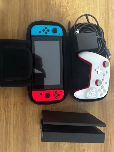 Nitendo Swicht - V1 - Bloqueado - sem defeitos