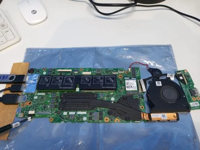 Placa-mãe Dell Inspiron 5491 2-in-1 - Intel Core i7-10510U - 100% Funcional