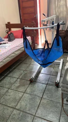 Guincho Mecânico Hospitalar. 