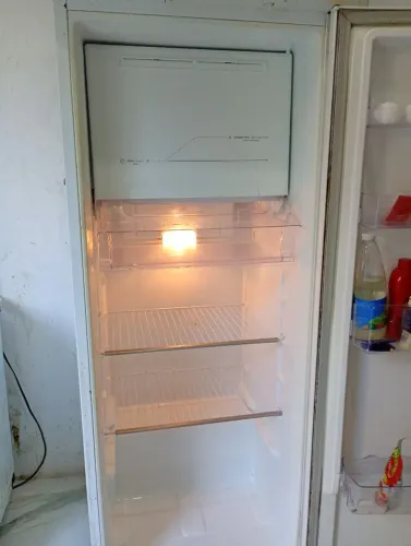Vendo essa geladeira Electrolux em ótimo estado