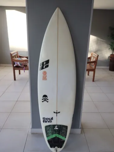 Vendo prancha de surf modelo Bleide Edgo