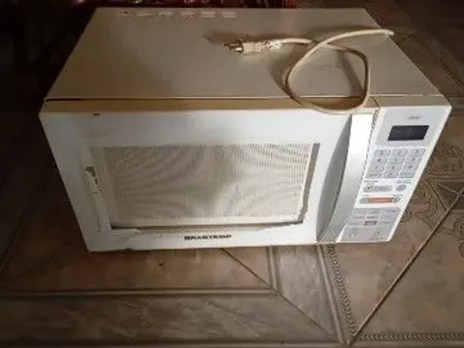 Microondas Brastemp de 31 litros
