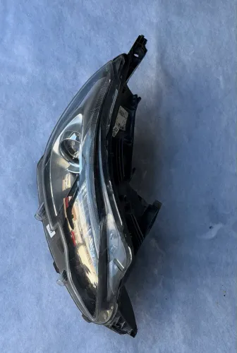 Farol Peugeot 2008 Masc Negra (2015-2020) ORIGINAL LADO DIREITO