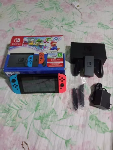 Vendo NINTENDO SWITCH 