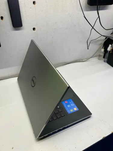 Dell i5 7ª - 8GB RAM - SSD 240GB - GTX 940m 4GB - Bateria Boa
