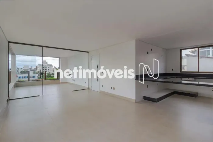 Apartamento de 04 quartos à venda no Castelo!