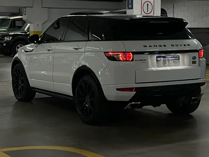 Land Rover Range Rover Evoque Dynamic 2.0 AUT 5P 2015