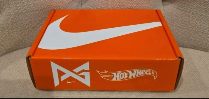 Mattel Hot Wheels RLC Paul George Nike Circle Tracker Lacrado Novo