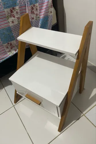 Mesa de cabeceira 