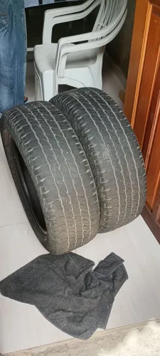 Vende se 2 pneu top 195 60 16