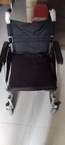Cadeira de rodas motorizada