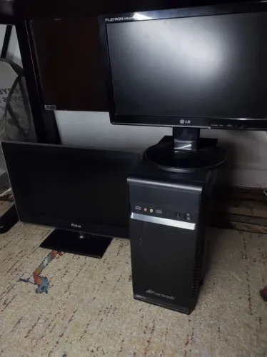 PC SIMPLES + 2 MONITORES