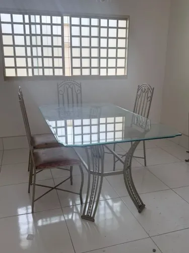 Mesa e Aparador