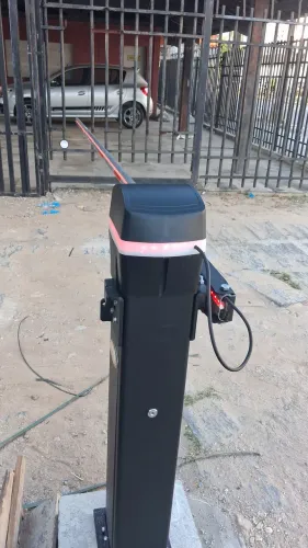 Serviços elétricos e eletrônicos