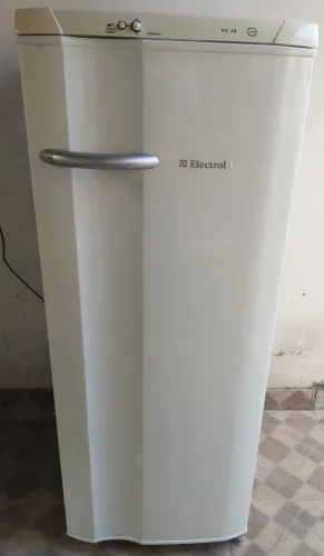 Geladeira Electrolux Re 28 Entrego