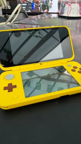 Nintendo 2ds xl pikachu edition