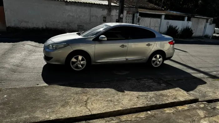 Renault Fluence Sed. Dynamique 2.0 16V Flex Aut. 2013