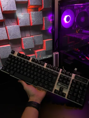 Teclado Gamer Fortrek RGB