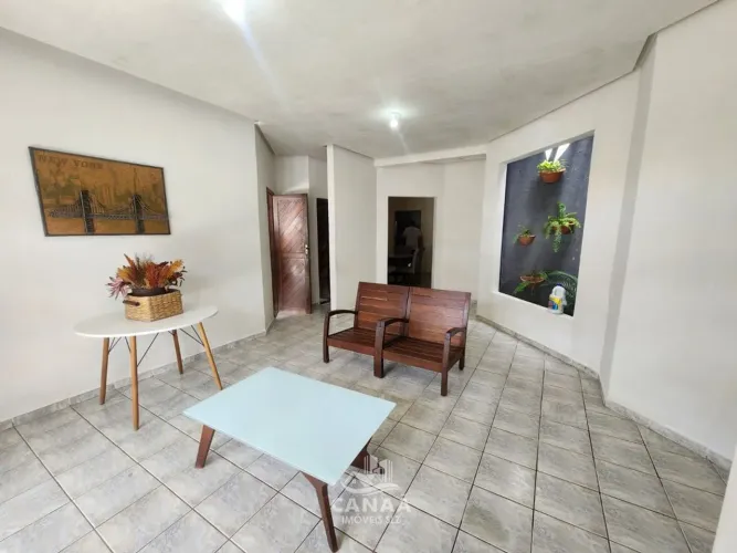 Vende-se Espaçosa Casa no Parque Athenas - 3 Suítes-360m²-Excelente Oportunidade