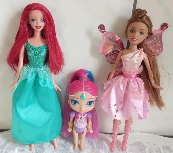 Kit 2 bonecas Mattel e 1 boneca Zuru