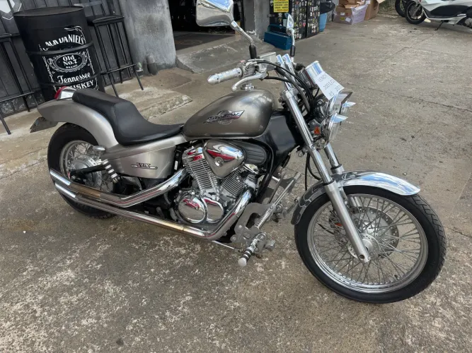 Shadow 600