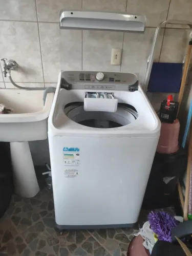Máquina de lavar roupa 
