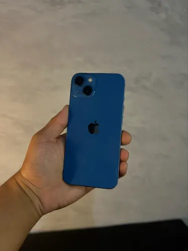 iPhone 13 128GB impecável + carregador