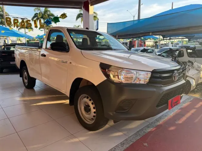 Toyota Hilux CS 4X4 2.8 TDI Diesel Mec. 2021