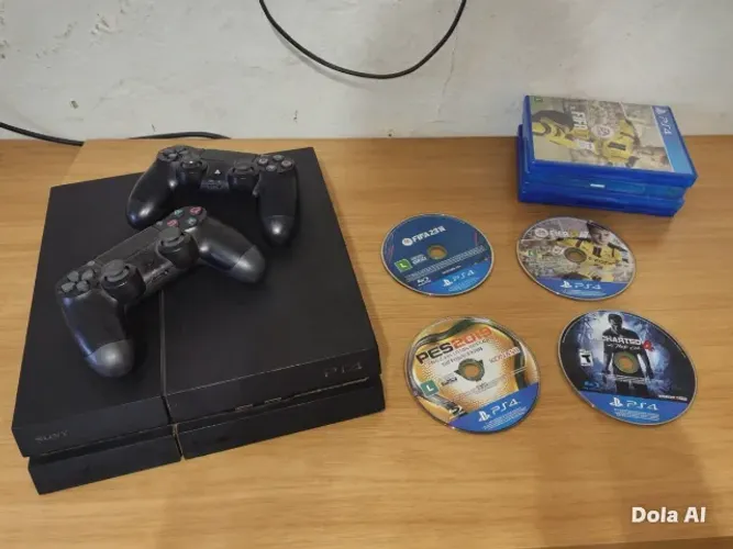 PS4 2 Controles e 4 Jogos