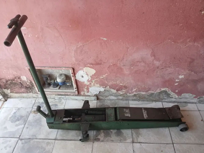 Vendo maquinaria para borracharia