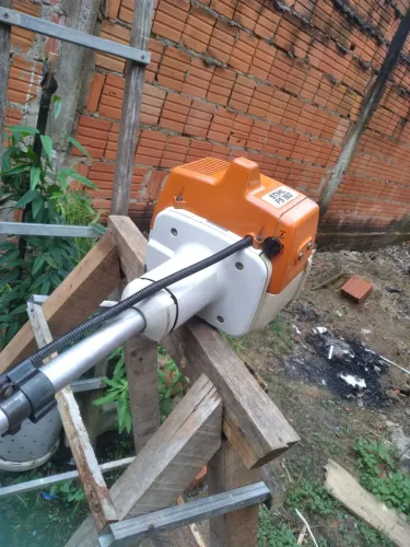 Vende-se roçadeira stihl fs160 focionando perfeitamente 