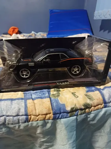 Barracuda anos 2011. Coleção 1:18